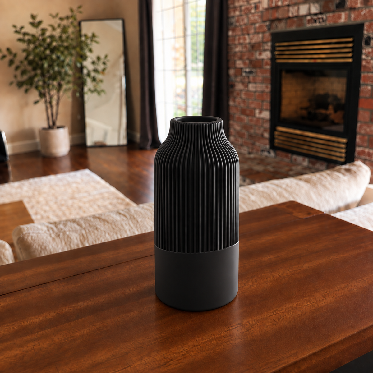 Nola Vase